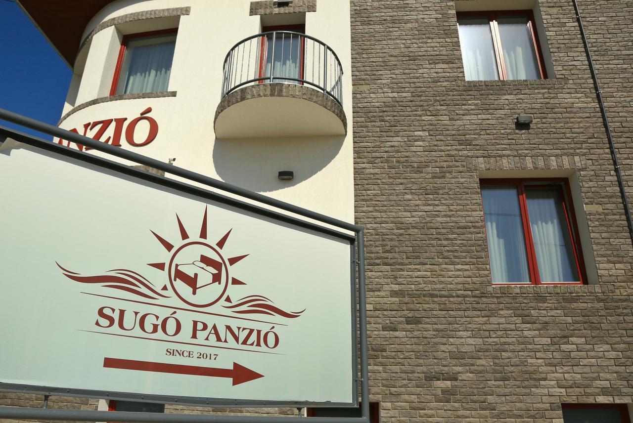 バヤ Sugo Panzio Bed & Breakfast エクステリア 写真